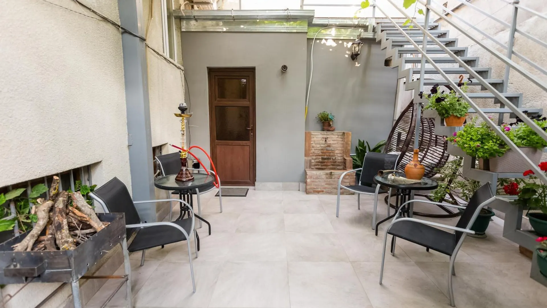 Rustaveli Three Bedroom Apartment Duplex With A Yard Tbilisi
